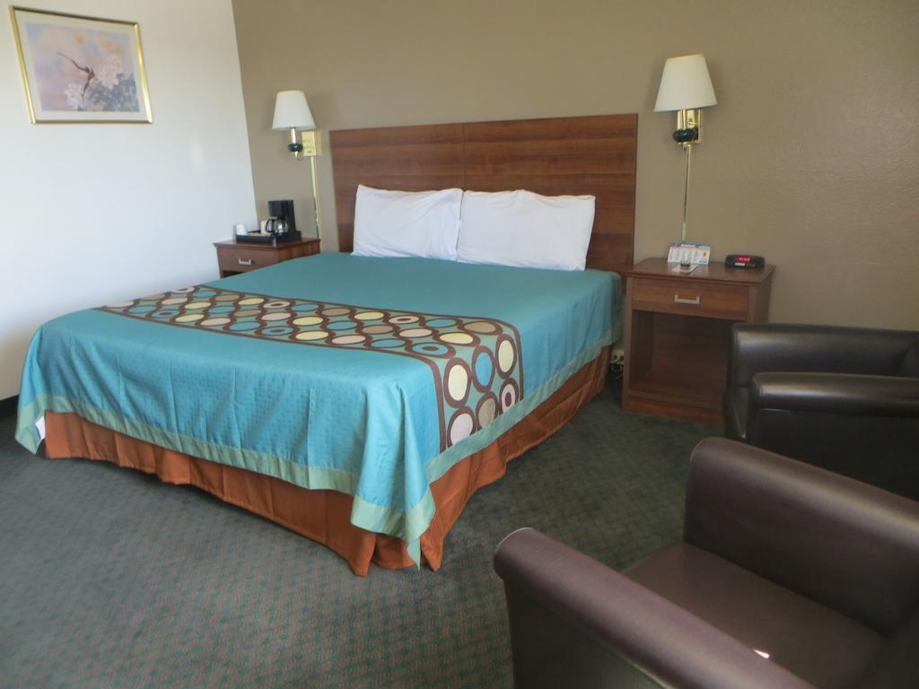 Super 8 By Wyndham