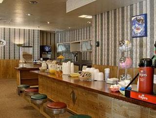 Super 8 By Wyndham Hotel Pueblo