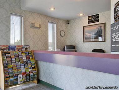 Super 8 By Wyndham Hotel