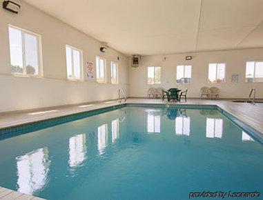 Super 8 By Wyndham Hotel 2*
