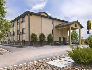 Super 8 By Wyndham Hotel 2*